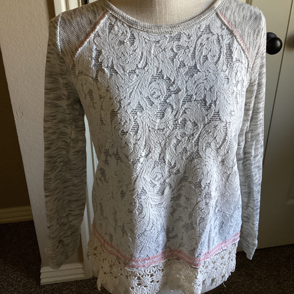 Jolt Women’s Sweatshirt - Size S | Lace & Jersey Weekend Style